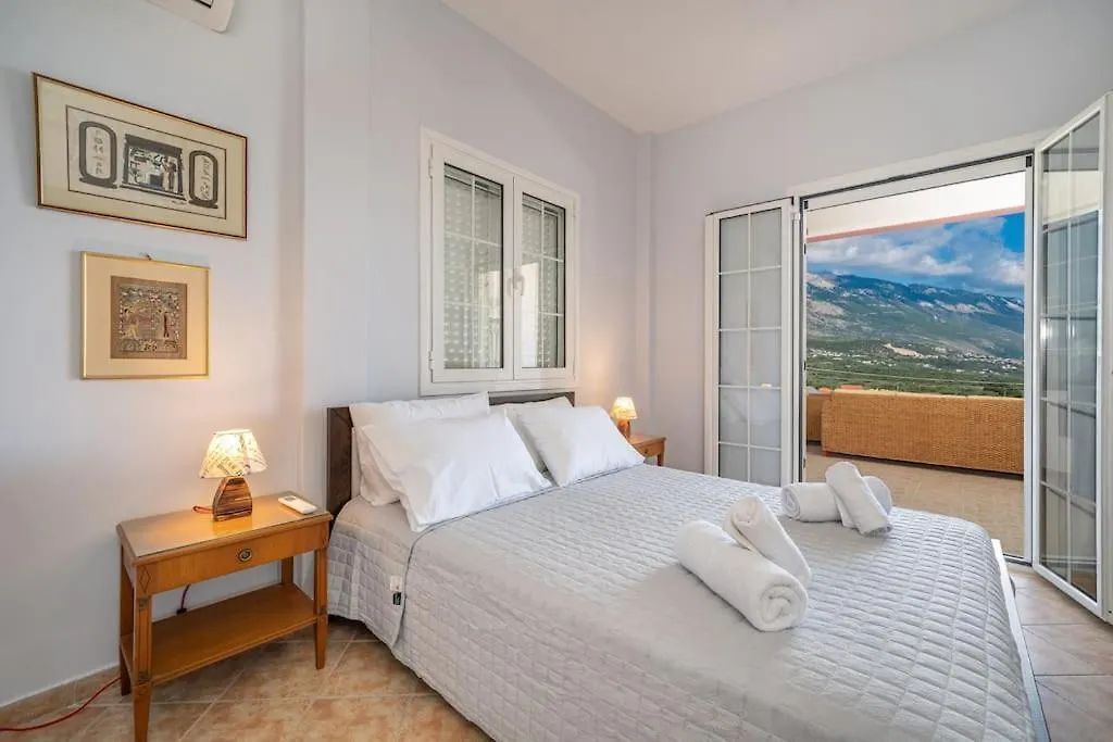 Villa Stunning Views Karavados